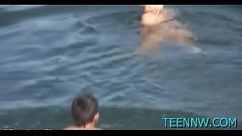 play مذهل بالكاد القانونية الروسية ديفون تعشق اللعب مع البظر