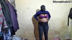 Putar Gerah Asia Lesbian Bhabhi dengan Payudara Besar di Tindakan Kasar