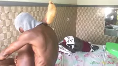 Riproduci Festa di masturbazione africana Big Dick: riempire la sua figa calda
