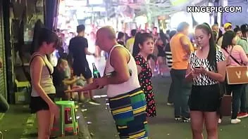 Abspielen Asien-Sextourist ... deshalb ist es erstaunlich