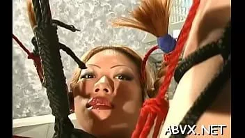 تشغيل بيمبو المحبوب هو msturbating مع دسار