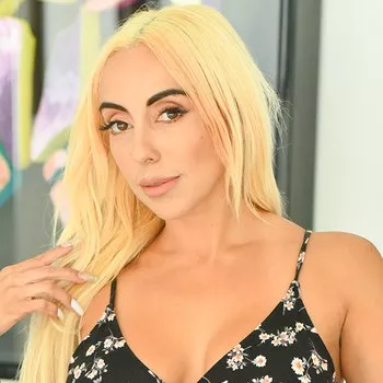 ポルノスター Kylie Kingston